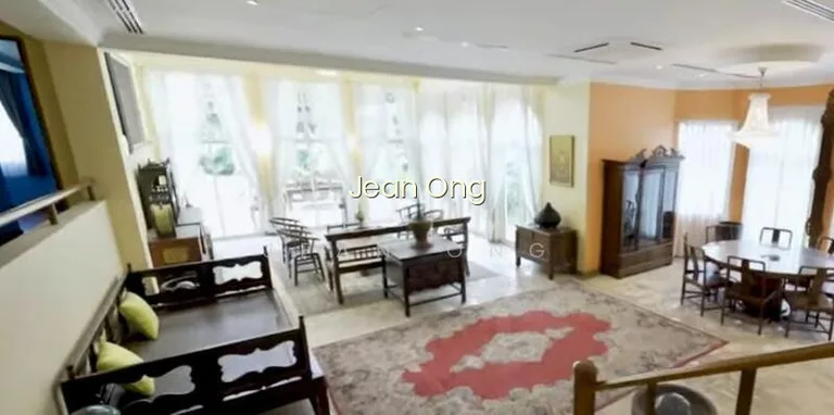 D11 Good Value 2.5 Storey Renovated Bungalow. High Ceiling. Jean 93571119 image 1 of 7