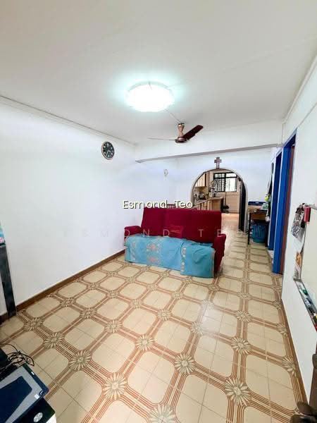 211 BOON LAY PLACE image 1 of 10
