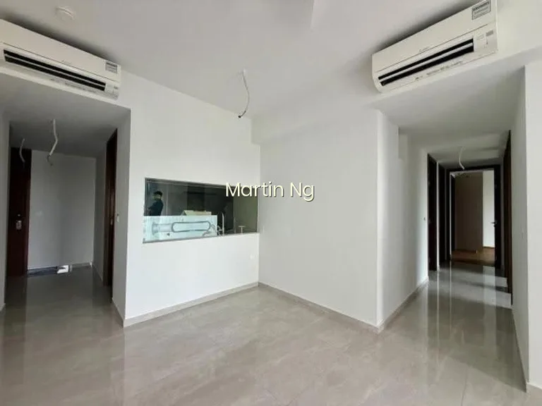 Grand Dunman image 1 of 10