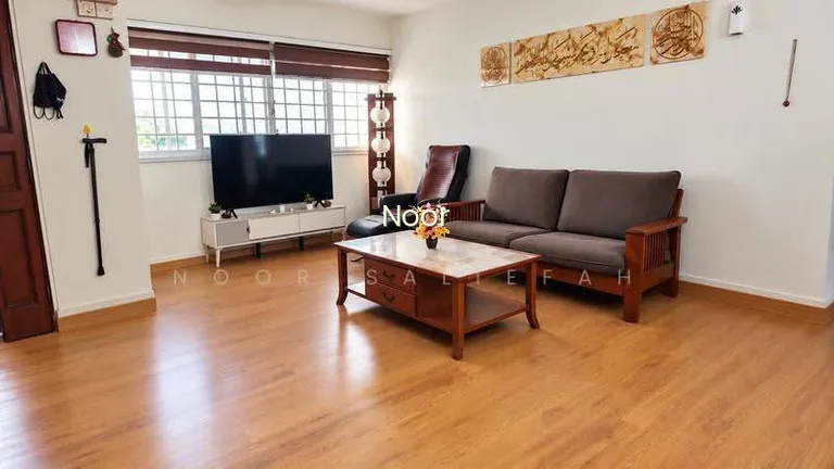 408 Pandan Gardens image 1 of 10