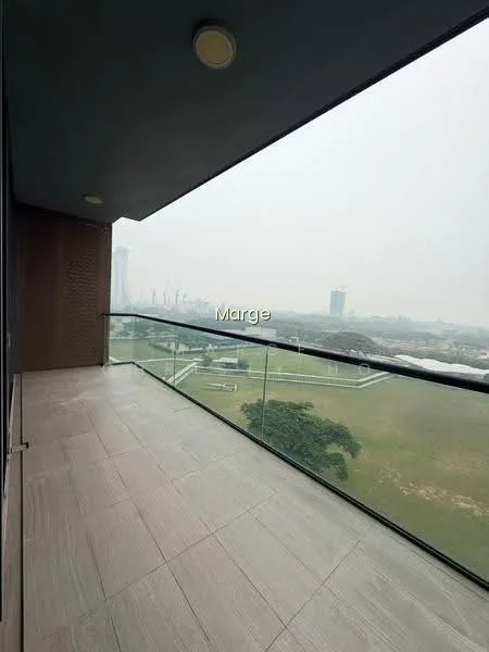 Marina One Residences image 1 of 10