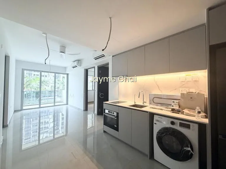 Grand Dunman image 1 of 10