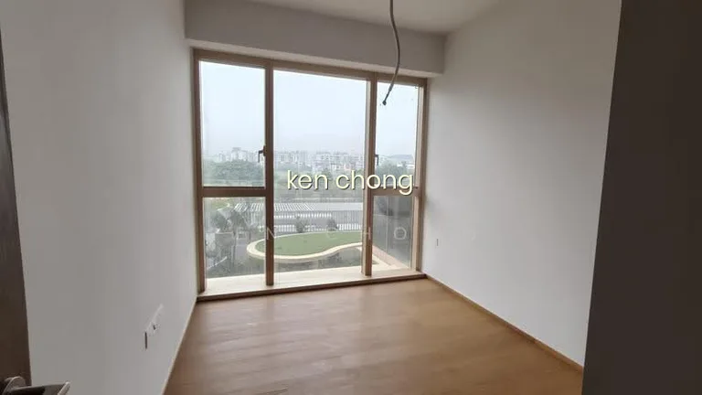 Grand Dunman image 1 of 10