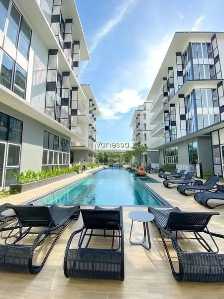 The Verandah Residences image 1 of 4