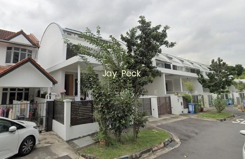 FREEHOLD, WALK TO MRT! NEWER FACADE image 1 of 6