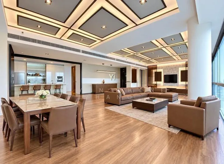 Marina Bay Residences image 1 of 10