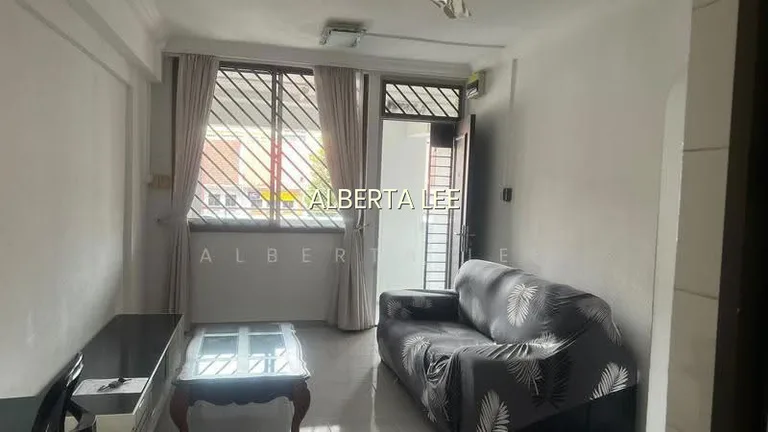 18 Toh Yi Drive image 1 of 10
