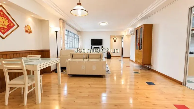 768 Pasir Ris Street 71 image 1 of 10
