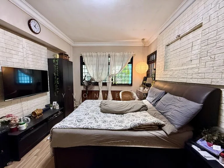 965 Hougang Avenue 9 image 1 of 10