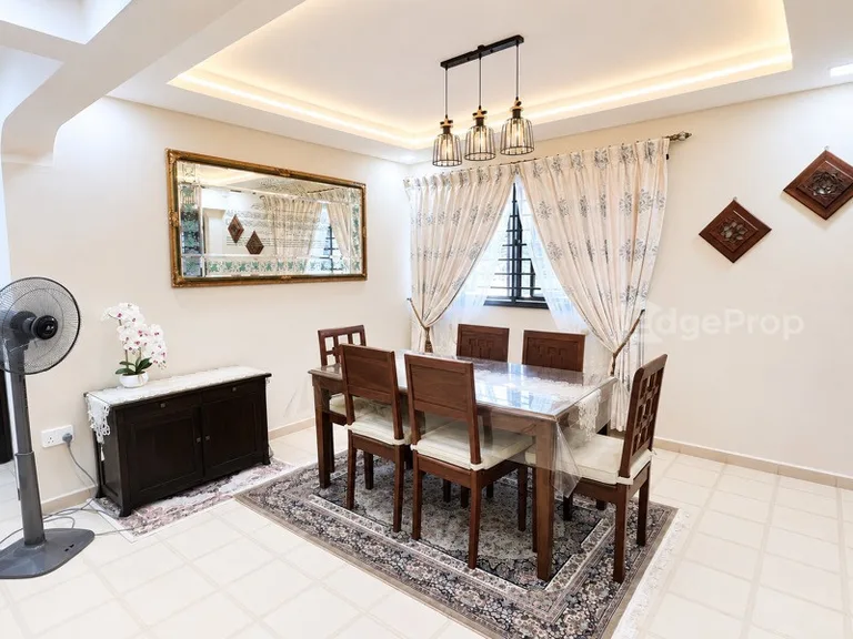 256 Tampines Street 21 image 1 of 8