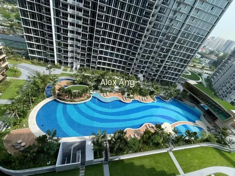 Grand Dunman image 1 of 6