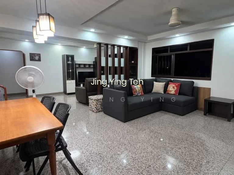 963 Hougang Avenue 9 image 1 of 10