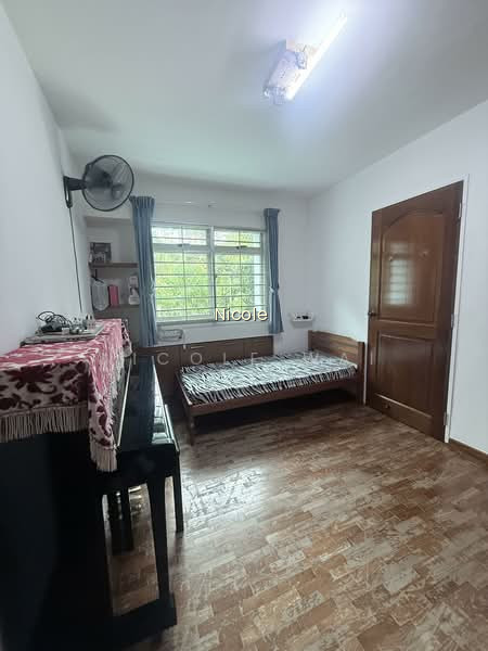 128 PUNGGOL FIELD WALK image 1 of 7
