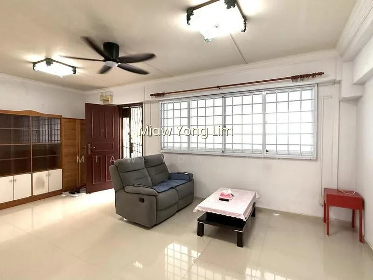 279 Yishun Street 22 image 1 of 10