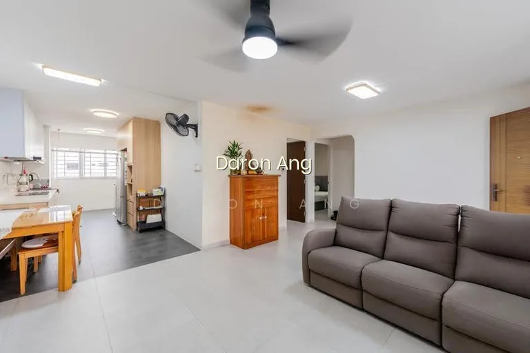 531 Hougang Avenue 6 image 1 of 10