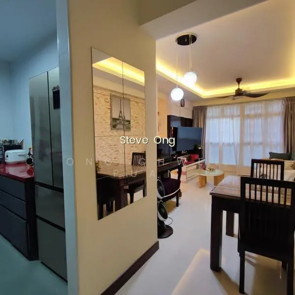 289B Compassvale Crescent image 1 of 9