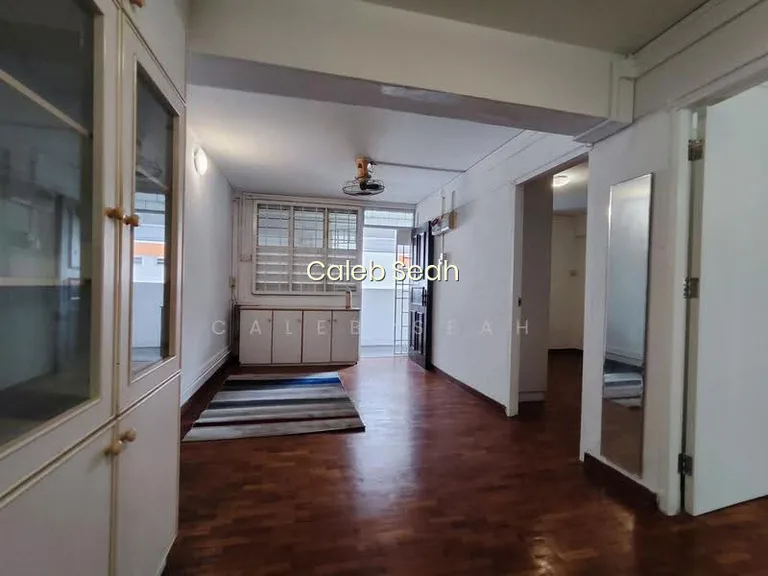 9 Holland Avenue image 1 of 10