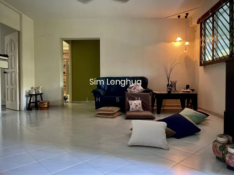 105 Pasir Ris Street 12 image 1 of 10
