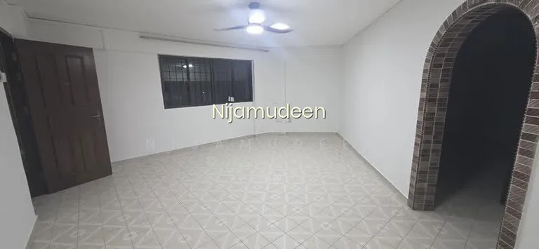 248 Jurong East Street 24 image 1 of 10