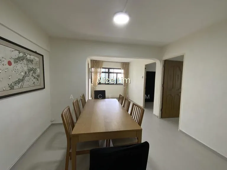 710 Ang Mo Kio Avenue 8 image 1 of 10