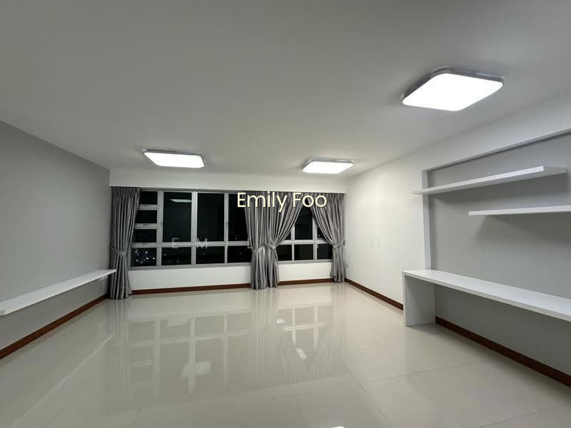 BLK 455B ANG MO KIO ST 44 image 1 of 10