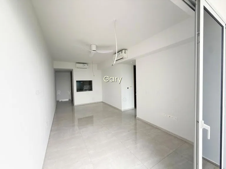 Grand Dunman image 1 of 10
