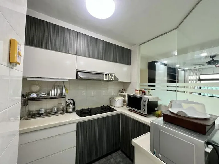 686A Jurong West Central 1 image 1 of 4