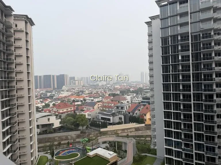Grand Dunman image 1 of 10