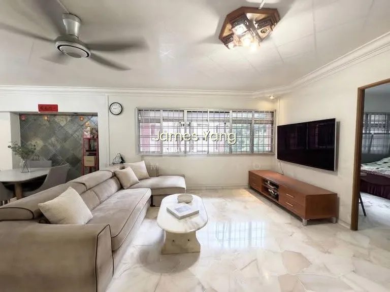 751 Pasir Ris Street 71 image 1 of 10
