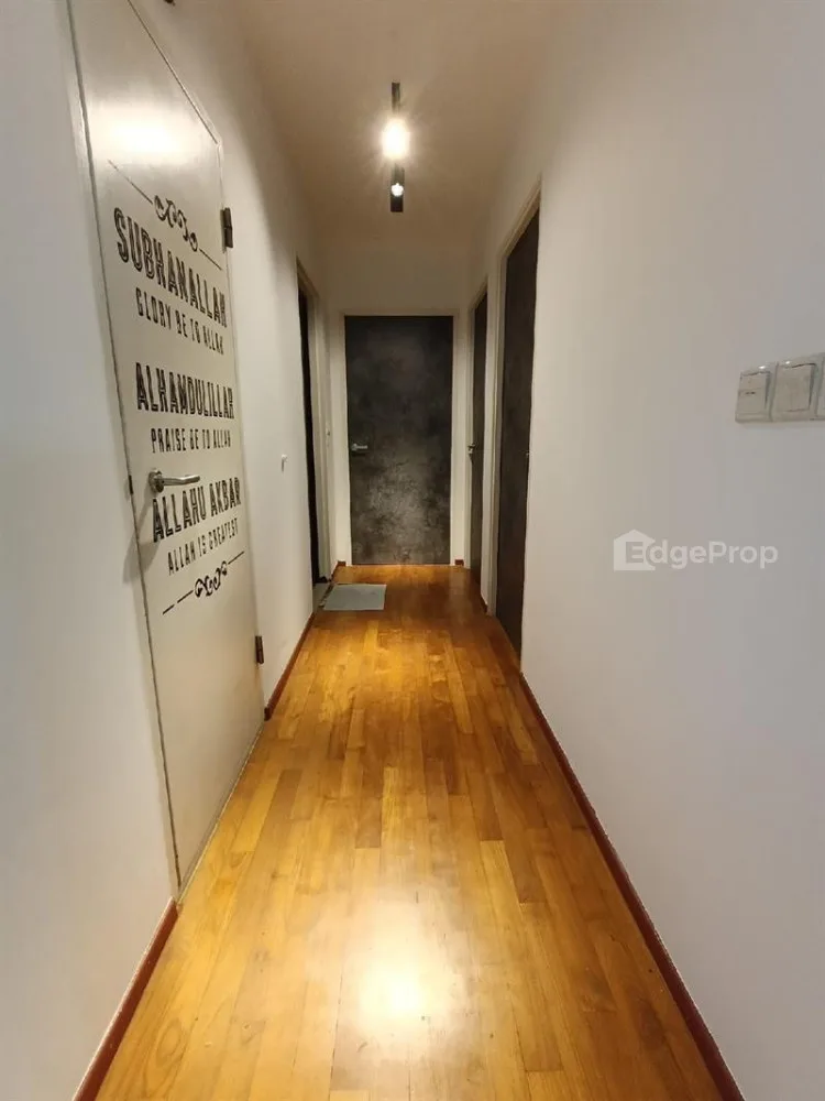 308C Punggol Walk image 1 of 7