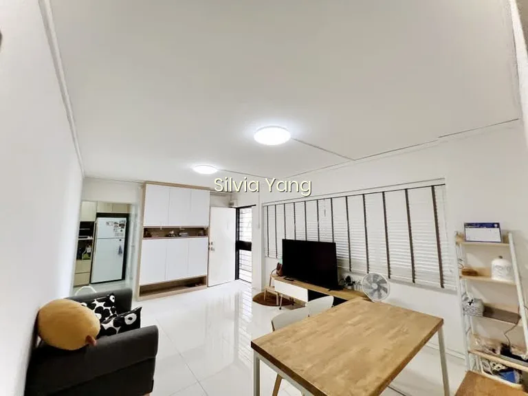 142 Lorong 2 Toa Payoh image 1 of 10