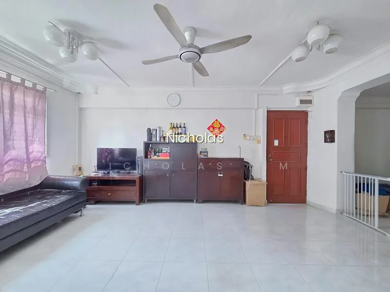 832 Hougang Central image 1 of 10