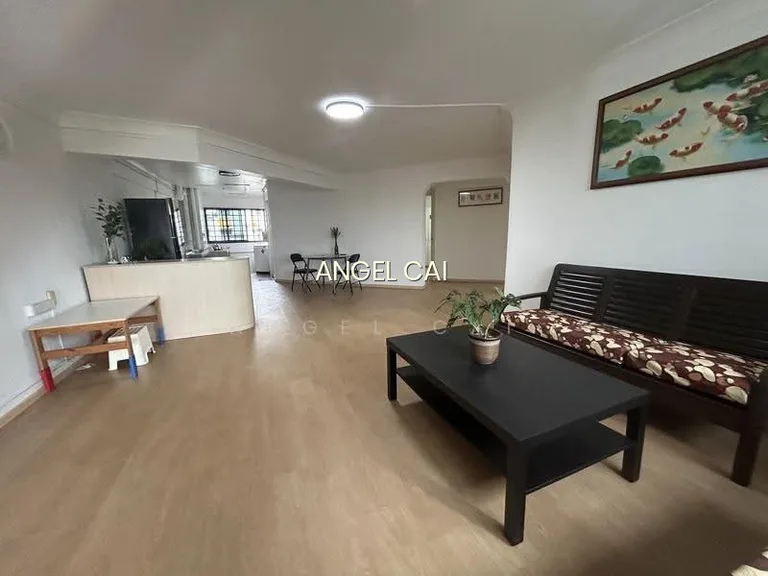 225 Yishun Street 21 image 1 of 10