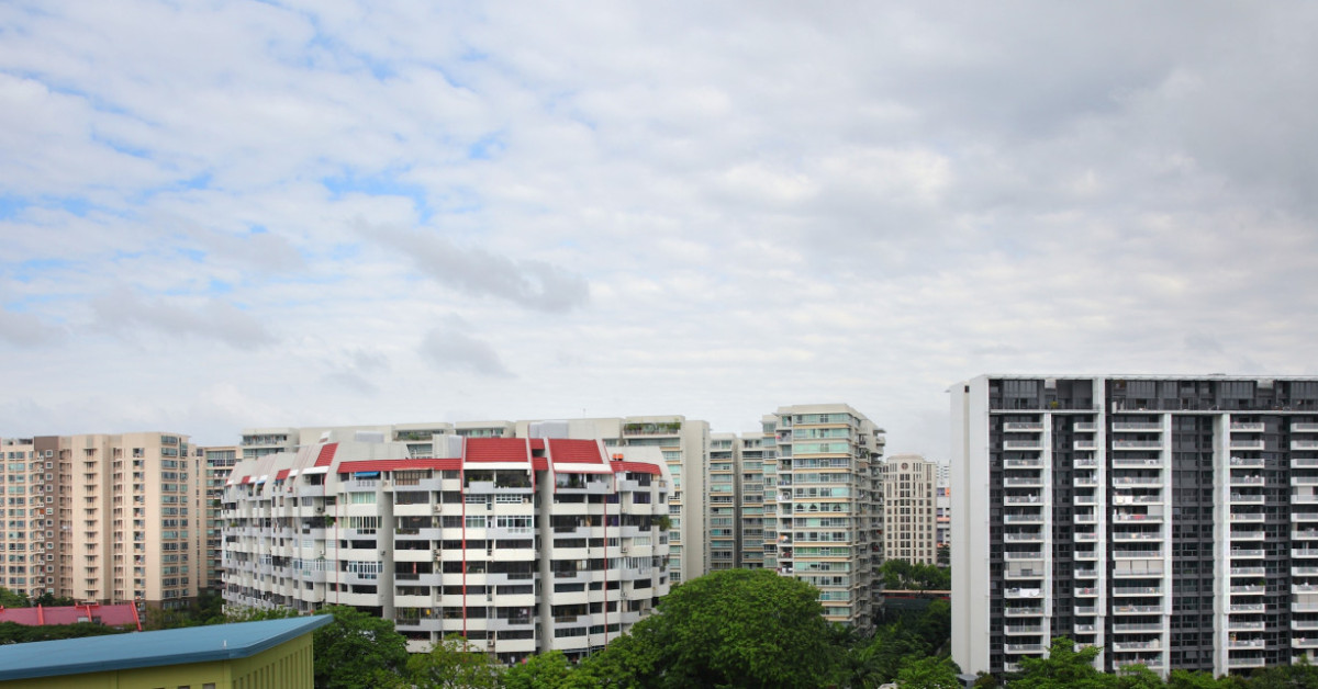 Lakepoint Condominium image 1 of 4
