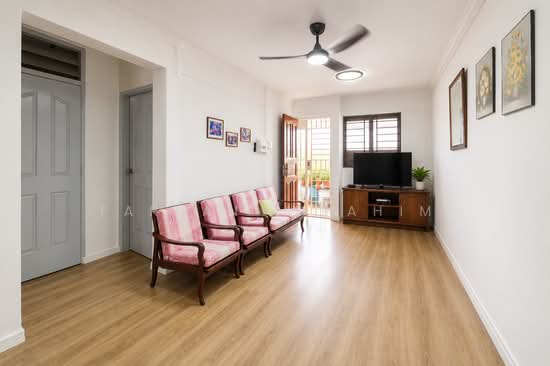 425 ANG MO KIO AVENUE 3