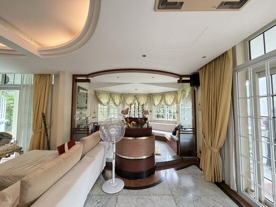 Freehold Classy Bungalow in Upper Bukit Timah on Elevated land photo 4