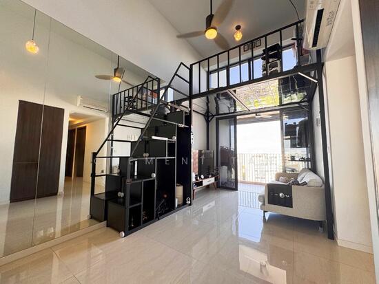 RIVERFRONT RESIDENCES photo 2