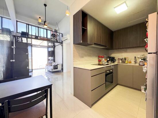 RIVERFRONT RESIDENCES photo 4
