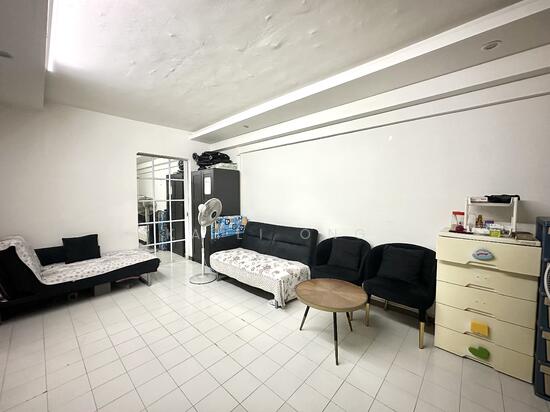 585 Ang Mo Kio Avenue 3