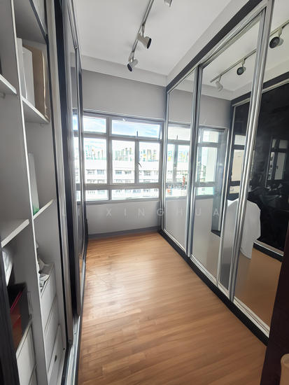 458 SEGAR ROAD photo 3
