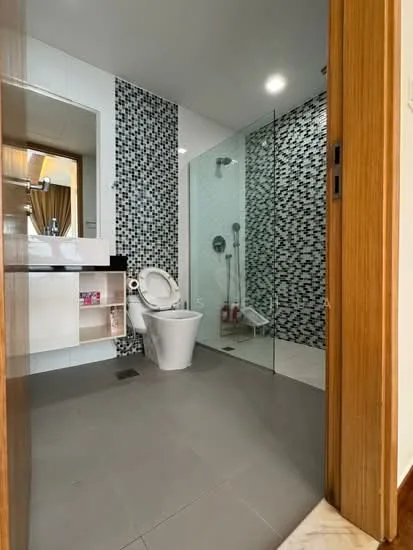 One Oxley Rise image 1 of 10