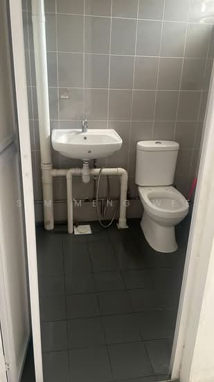 225 JURONG EAST STREET 21 photo 4