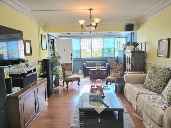 160 TAMPINES STREET 12