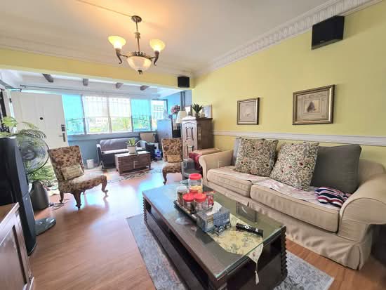 160 TAMPINES STREET 12 photo 2
