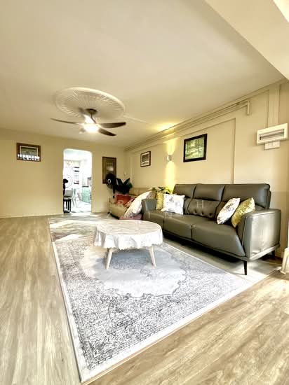 663 YISHUN AVENUE 4 image 1 of 10