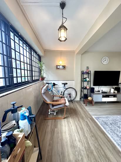 663 YISHUN AVENUE 4 photo 3