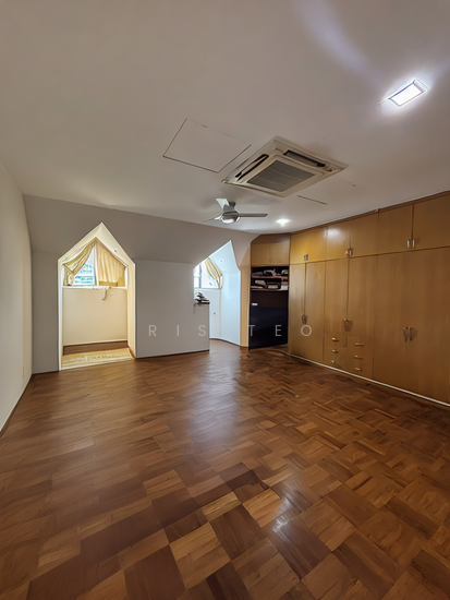 PINETREE CONDOMINIUM photo 5