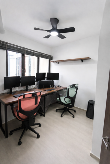 RIVERFRONT RESIDENCES photo 3