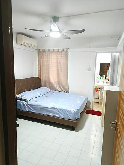 585 ANG MO KIO AVENUE 3 photo 3
