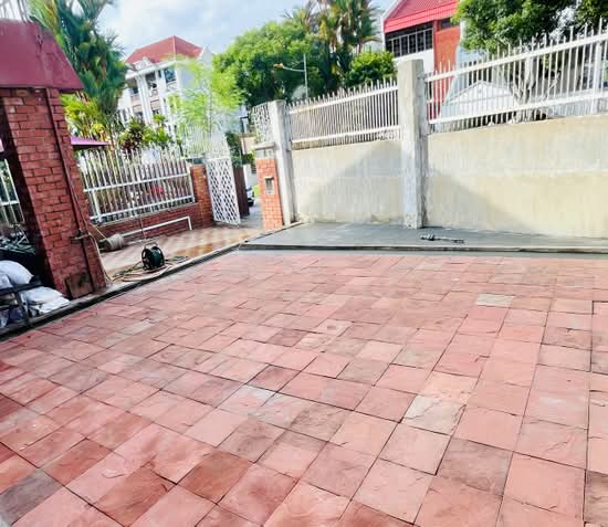 Free-Hold at Lorong Ong Lye photo 2